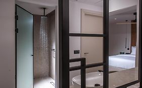 Noble Hotel & Suites - Adults Only